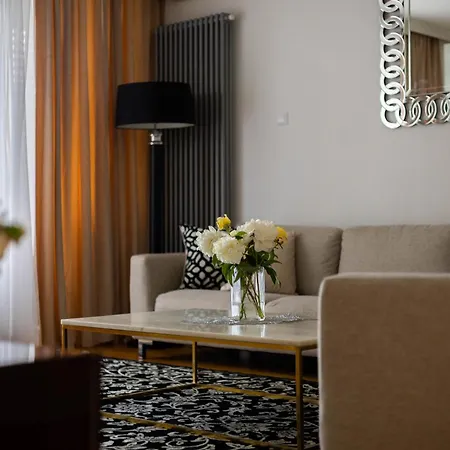 Leszczynska, Powisle * ワルシャワ