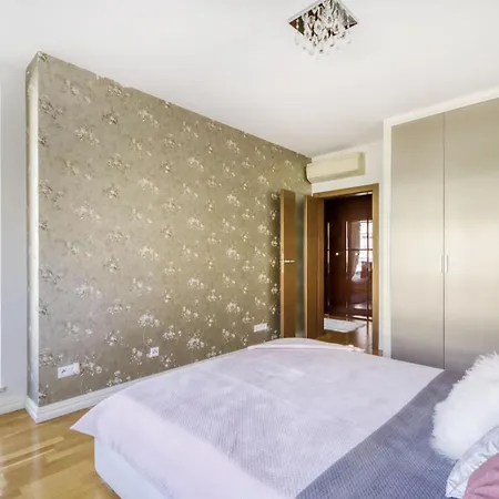 Leszczynska, Powisle * Warsaw