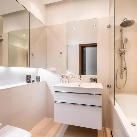 Leszczynska, Powisle Apartment Warsaw