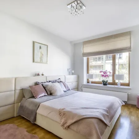 Leszczynska, Powisle Apartment