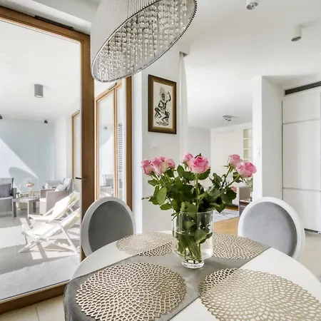 Leszczynska, Powisle Apartment Warsaw