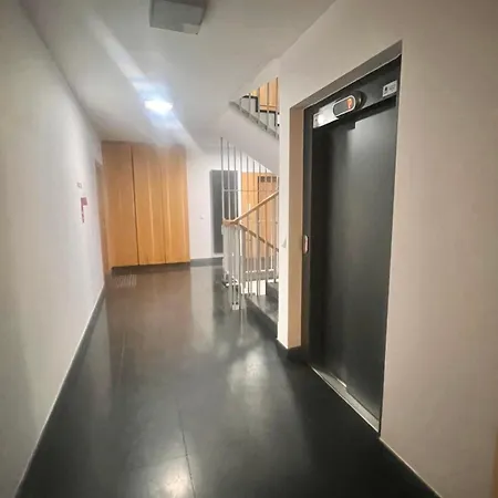 Leszczynska, Powisle Apartment Warsaw